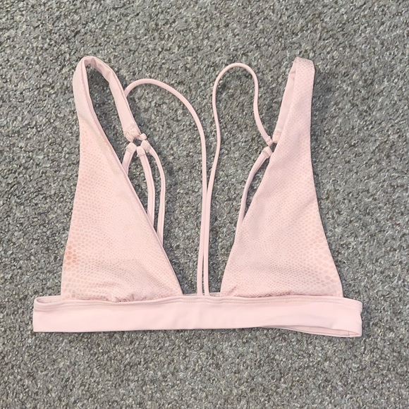 Beach Bunny blush Larson high apex top